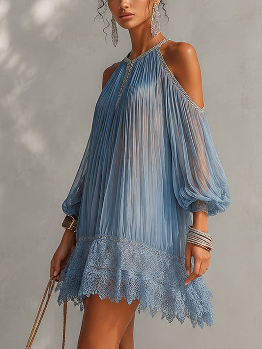 Rosalba | Mini abito azzurro con spalle scoperte, plissé e orlo in pizzo