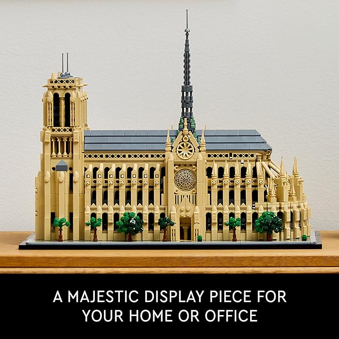 LEGO® Architecture: Notre-Dame de Paris (21061)