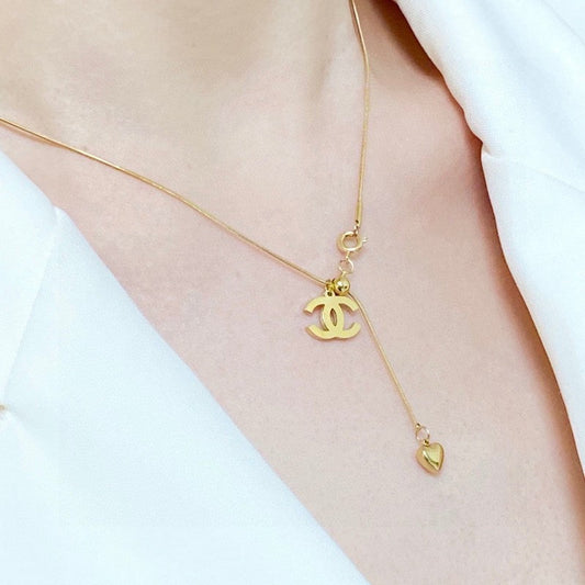 18K Chanel Heart Pendant Gold Necklace