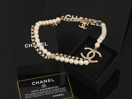 18K Chanel Pearls Necklace