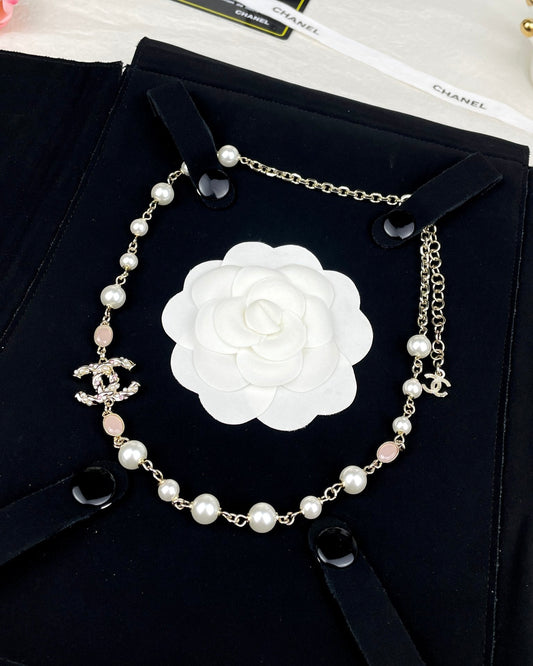 18K Chanel Pearls Necklace