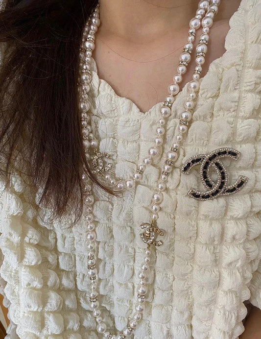 18K Chanel Pearls Long Necklace