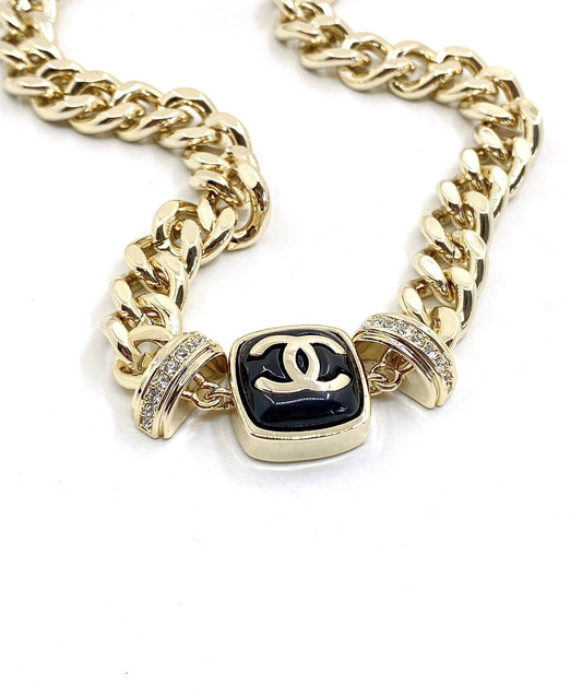 18K Chanel Diamonds Necklace