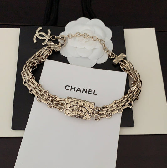 18K Chanel Gold Chain Necklace