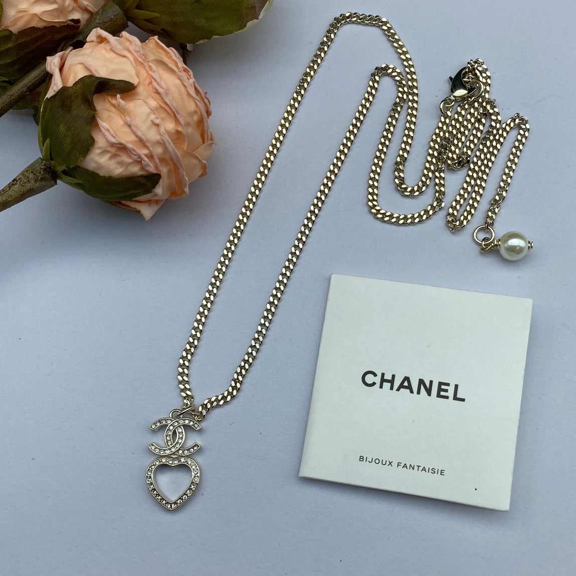 18K Chanel Heart Chain Necklace