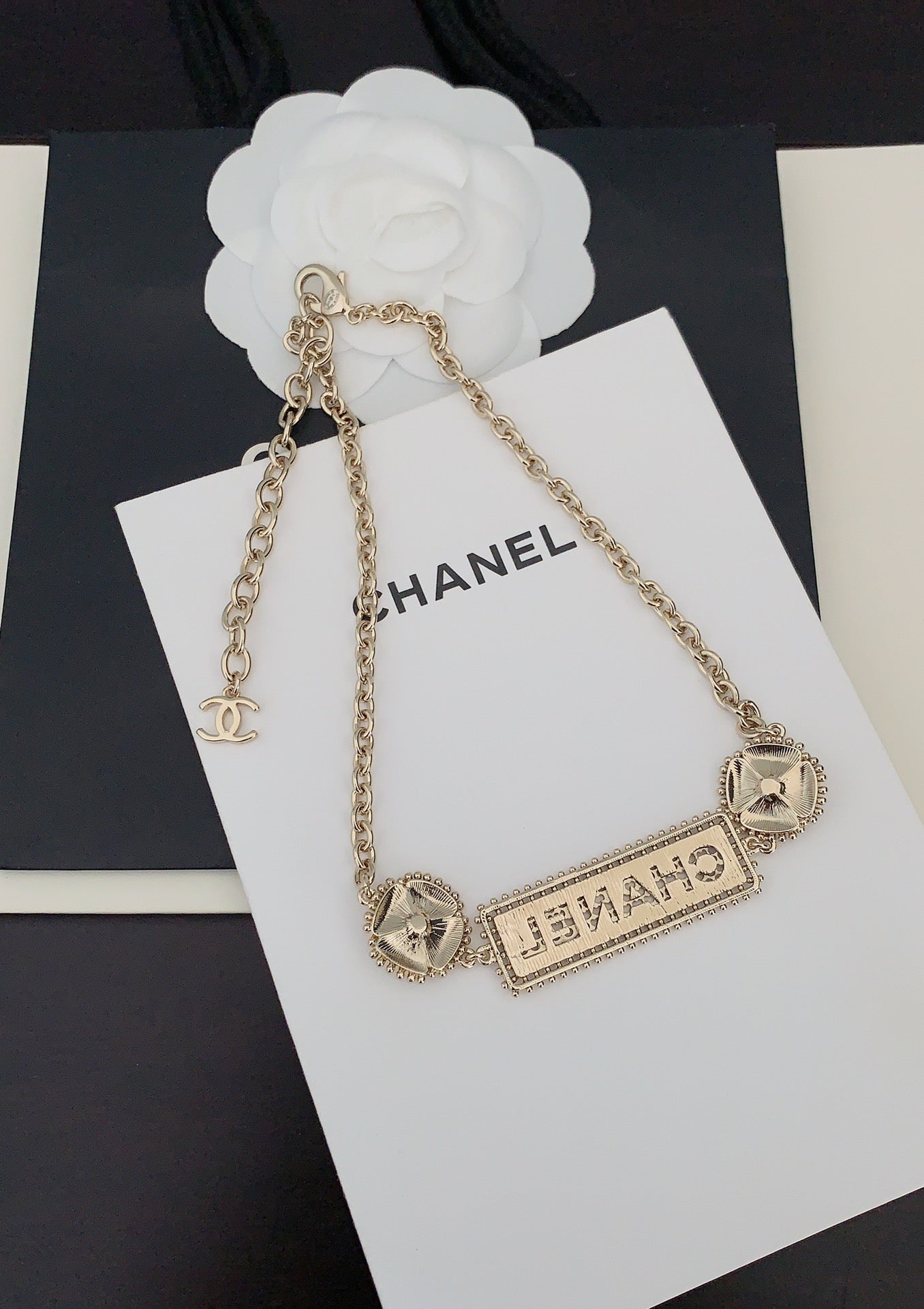 18K Chanel Resin Diamonds Necklace