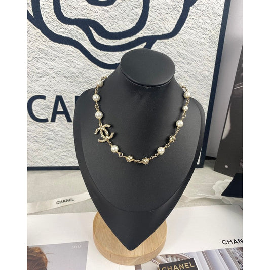 18K Chanel White Pearls Necklace
