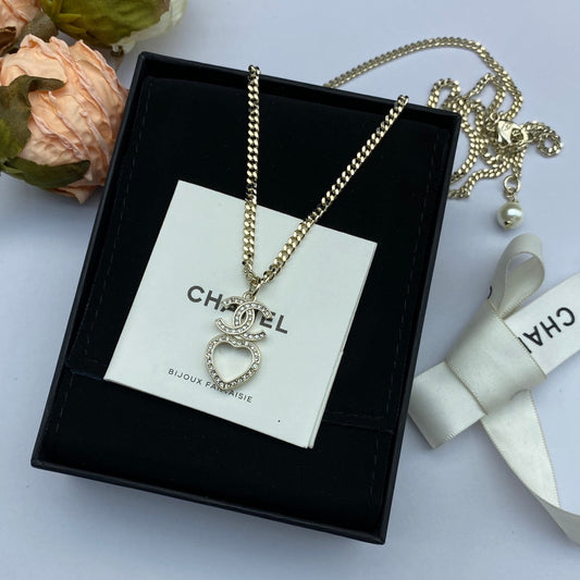 18K Chanel Heart Chain Necklace
