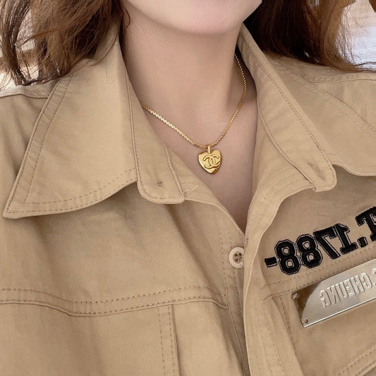 18K Chanel Vintage Necklace