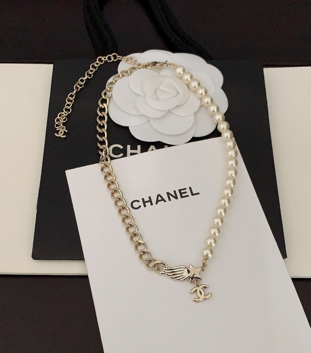18K Chanel Pearl Chain Choker Necklace