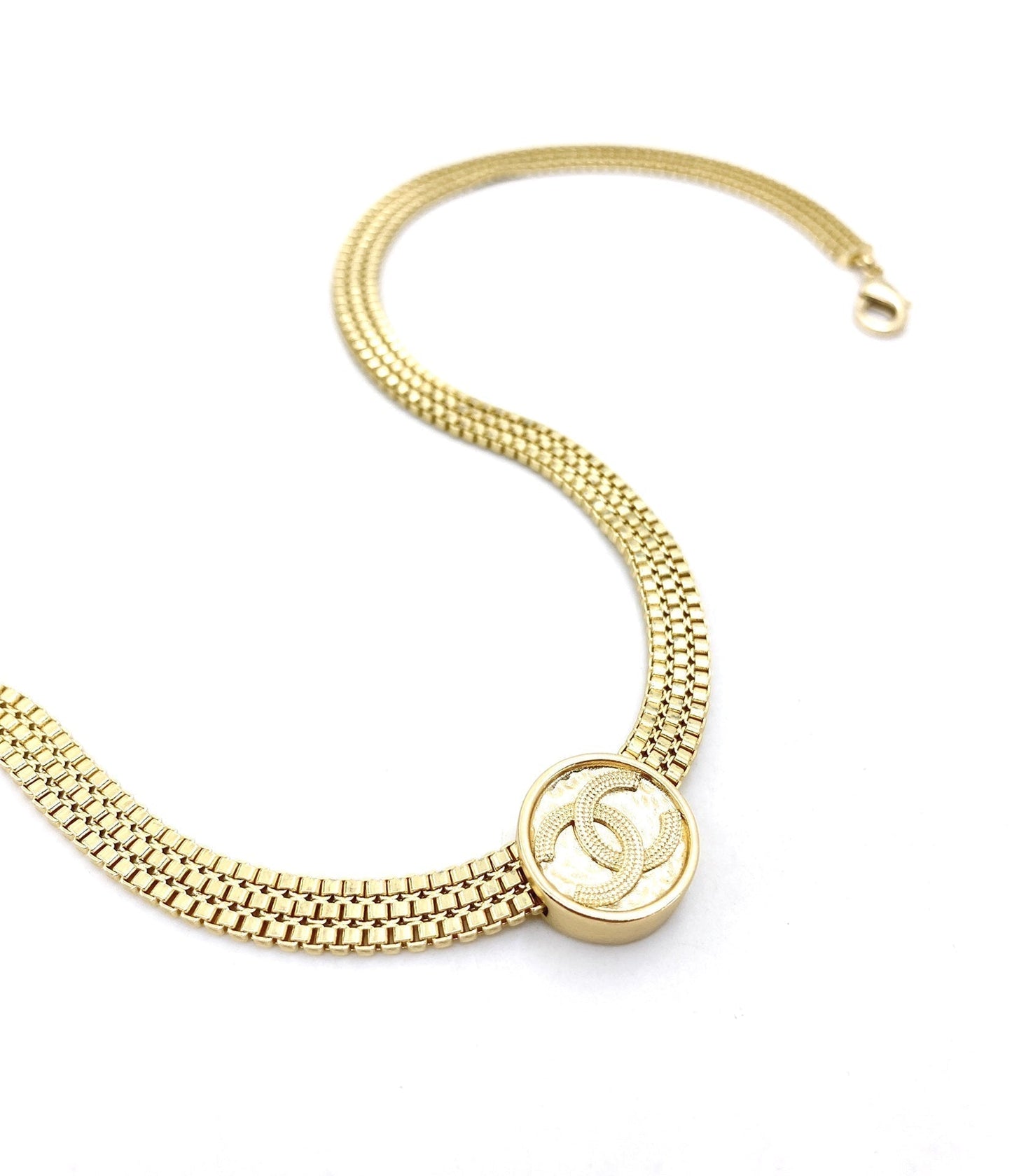 18K Chanel Choker Chain Necklace