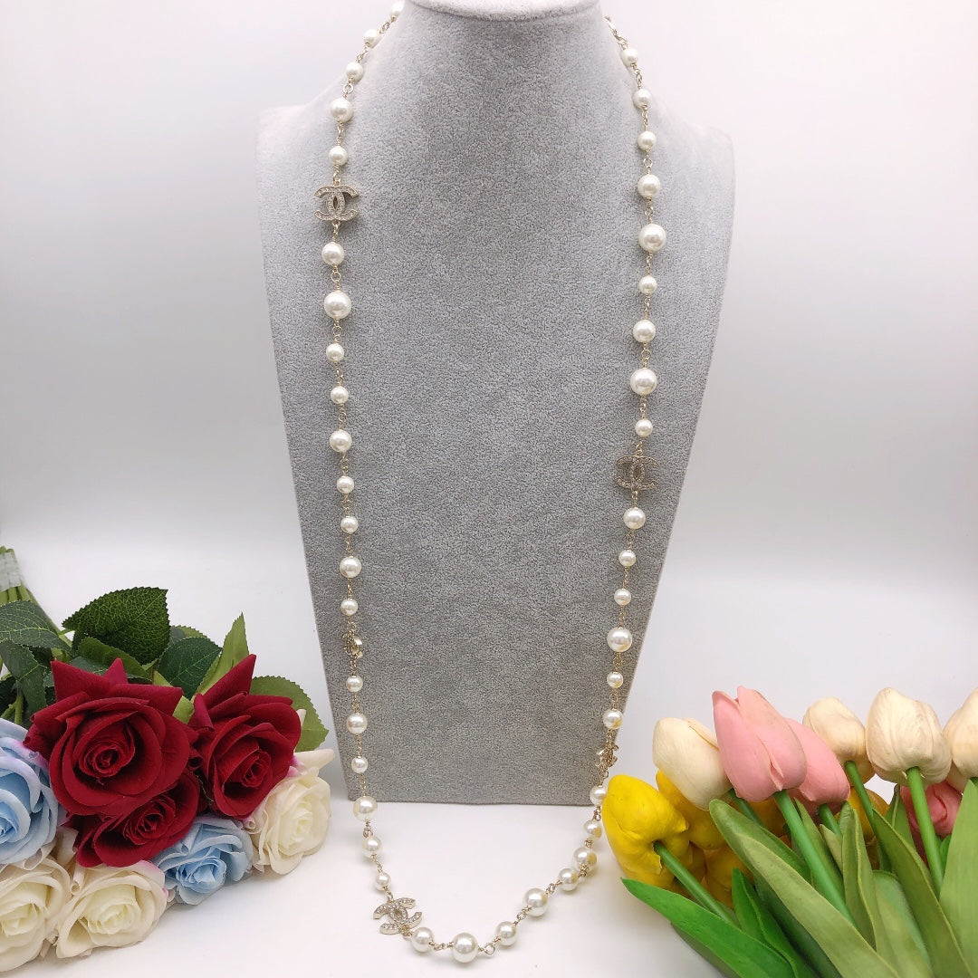 18K Chanel Long Pearls Necklace