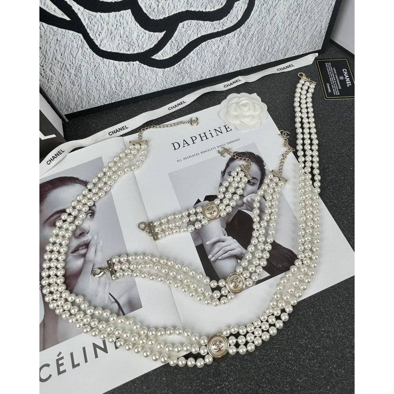 18K Chanel Choker Pearl Chain Necklace