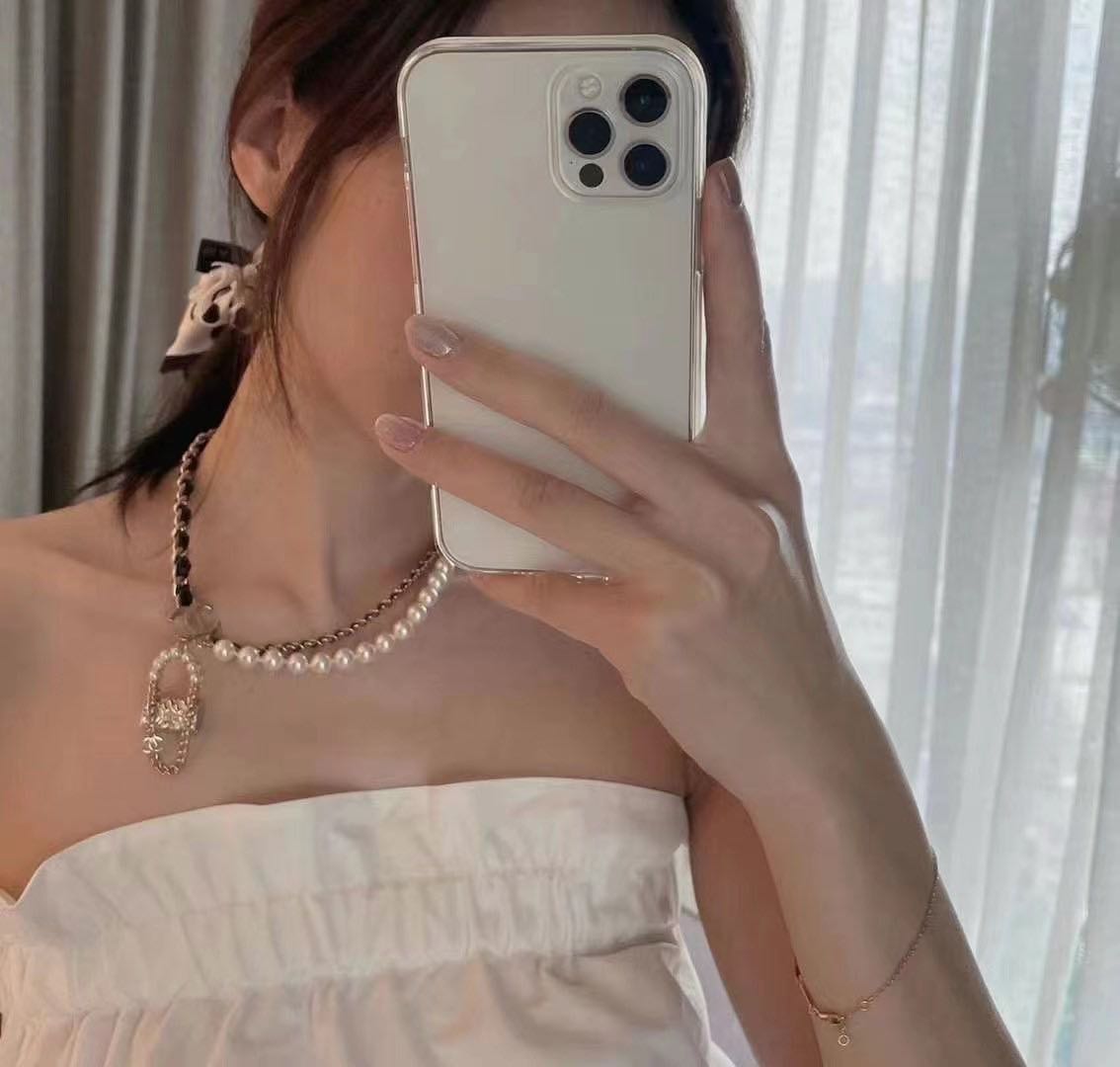 18K Chanel Pearl Leather Bag Pendant Necklace