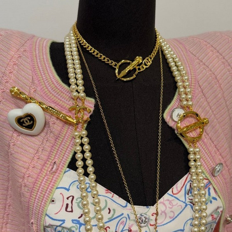 18K Chanel 25K Pen Choker Necklace