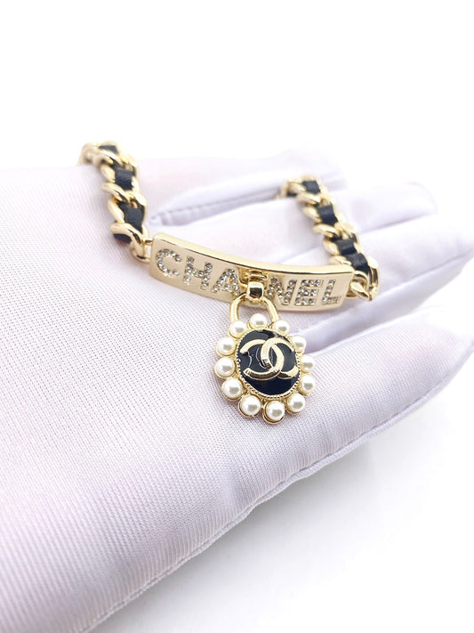 18K Chanel Pearls Choker Necklace