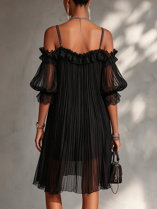 Vittoria | Mini abito nero in chiffon con spalle scoperte e bordino in pizzo