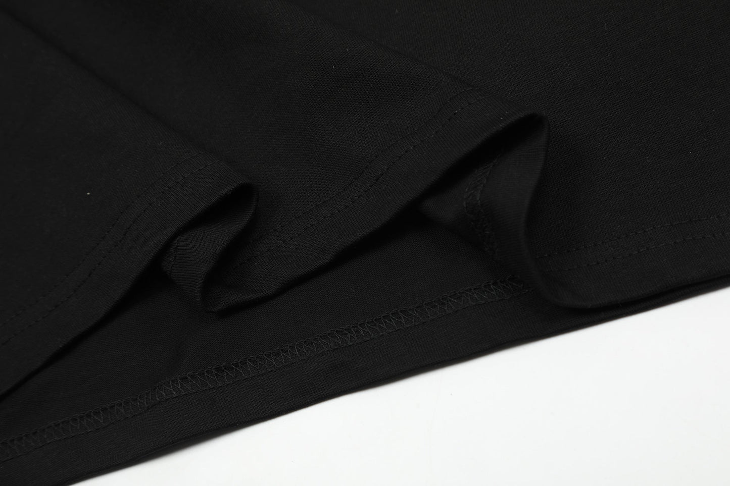 OFF WHITE Cashew Flower Arrow Pattern T-Shirts