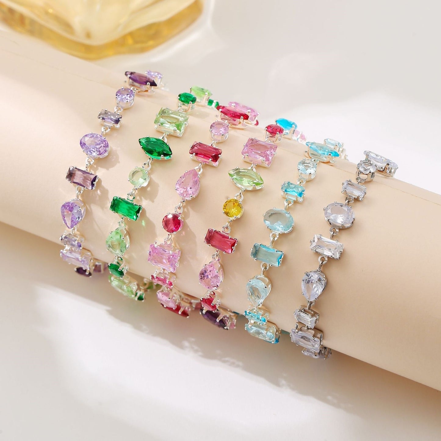 Colorful Multi-Cut Gema Bracelet