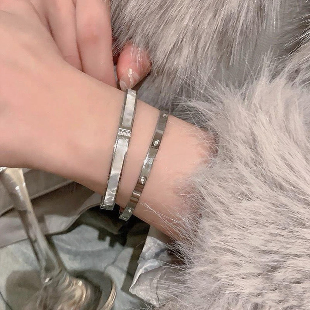 Waterproof & Tarnish-Free 5-Piece Stackable Bangle Set