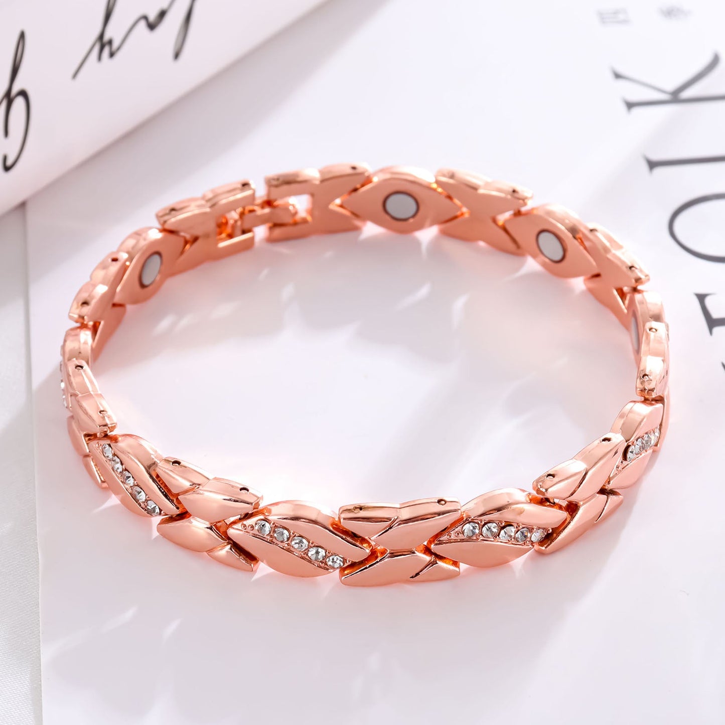 Magnetic Leaf Energy Bracelet - Waterproof & Tarnish-Free