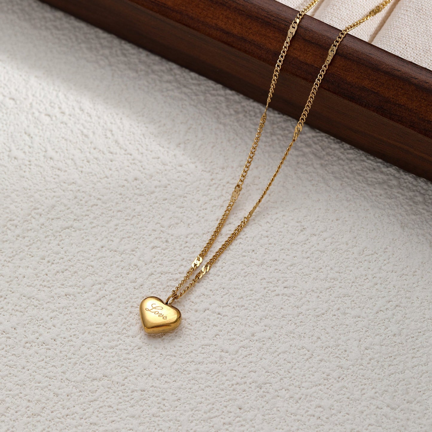 Minimalist Heart Pendant Choker Necklace