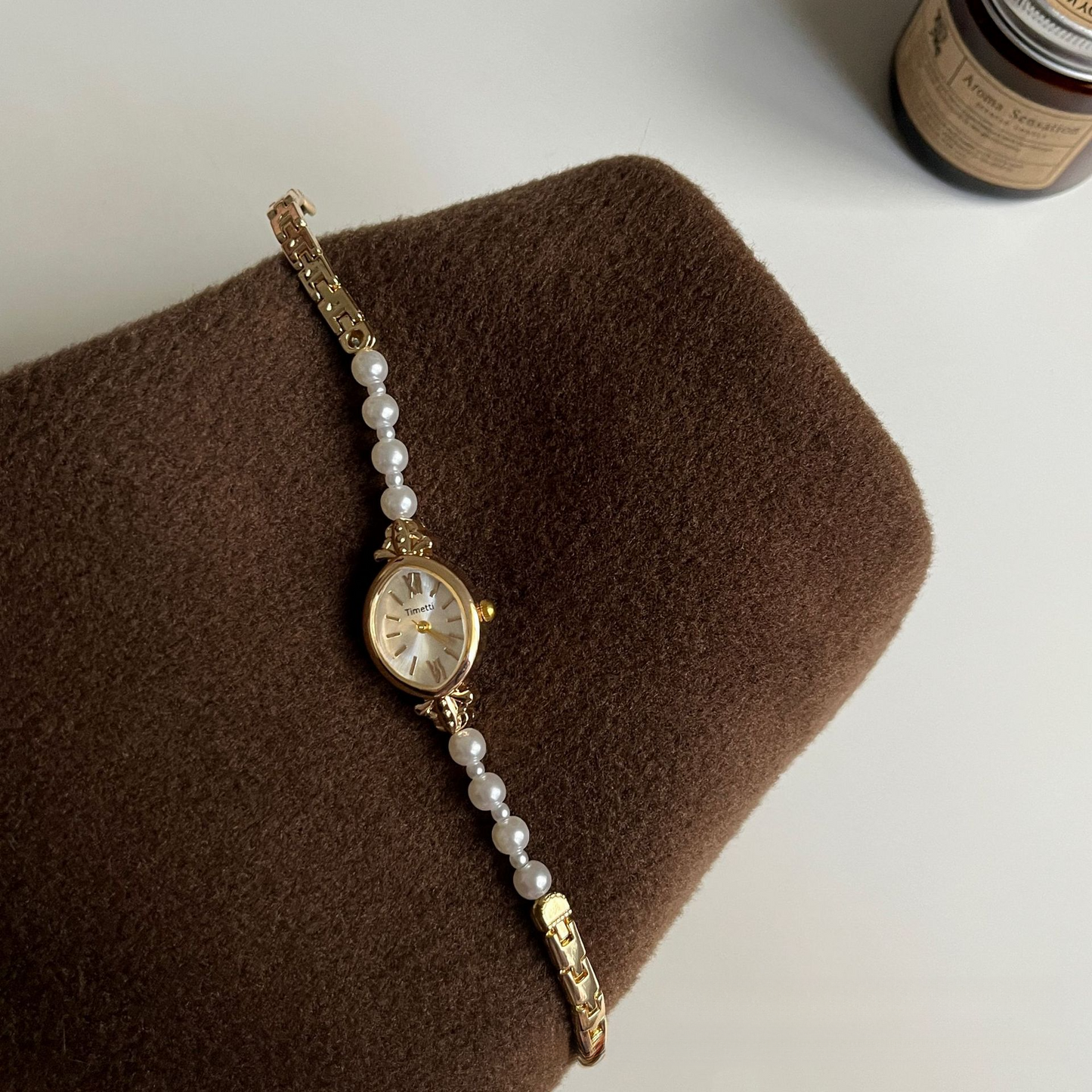 Pretty Pearl Quartz Bracelet Watch