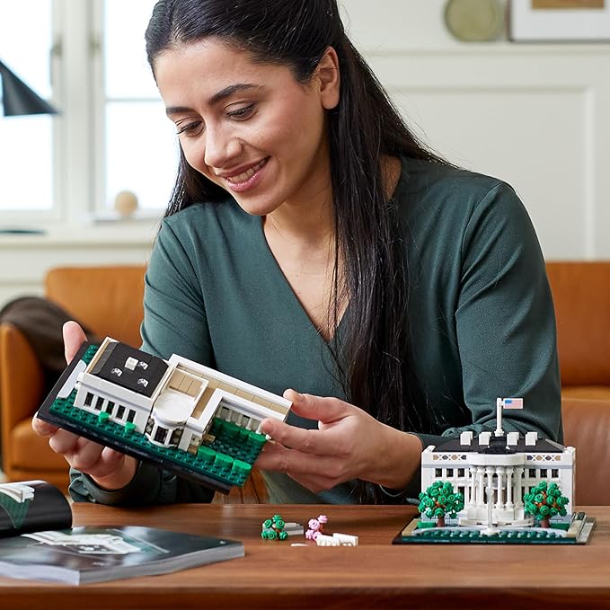 LEGO® Architecture: The White House (21054)