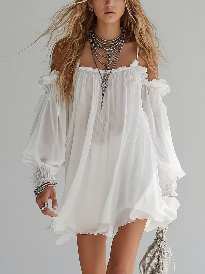 Vestito corto in stile bohemiano con spalle scoperte, tessuto fluido