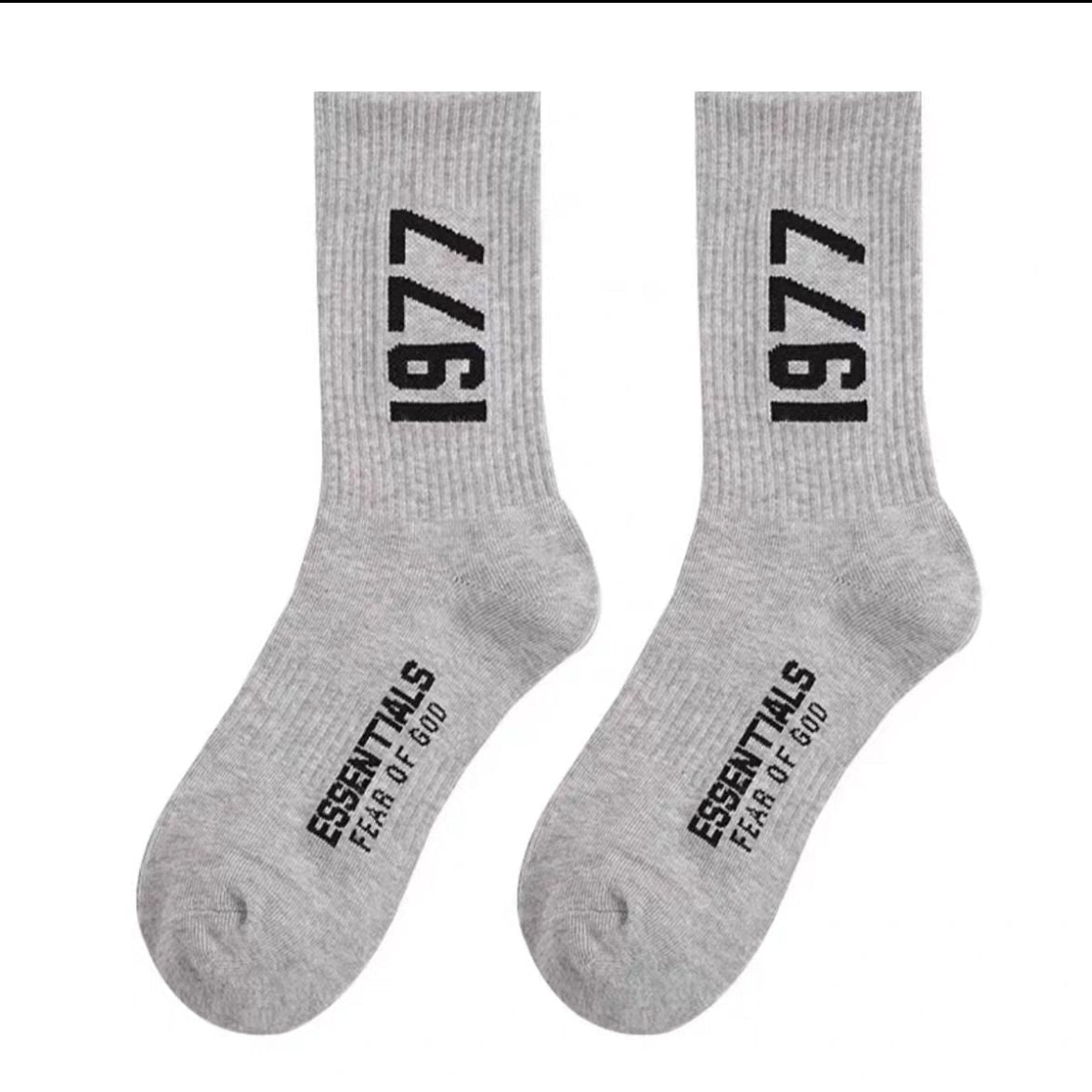 Fog ESSENTIALS Socks Hip Hop Sports Tube Socks