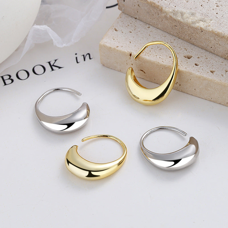 Lightweight Minimalist Hoop Earrings