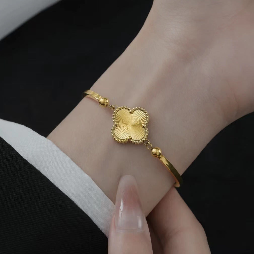 Waterproof Clover Bangle Bracelet