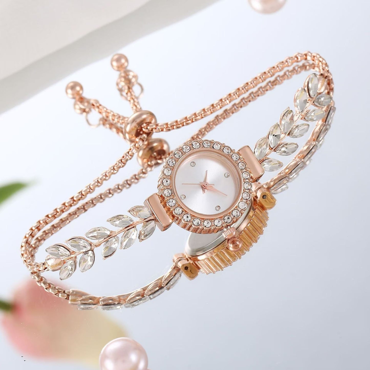 Sparkling Leaf Bracelet Watch