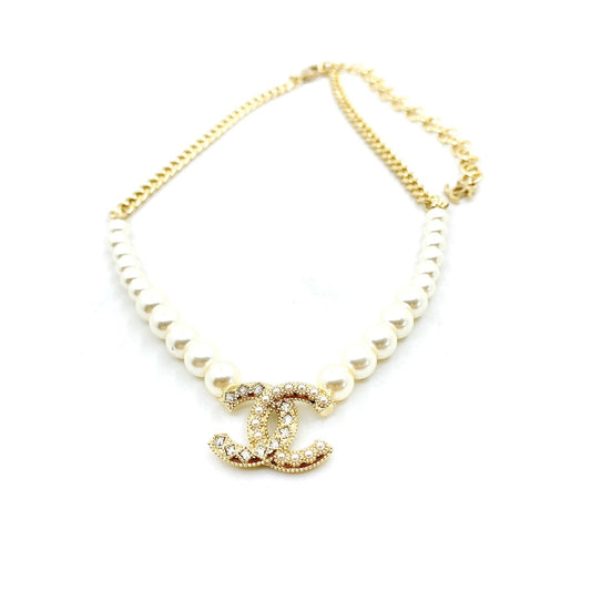 18K  Chanel Pearls Choker Necklace