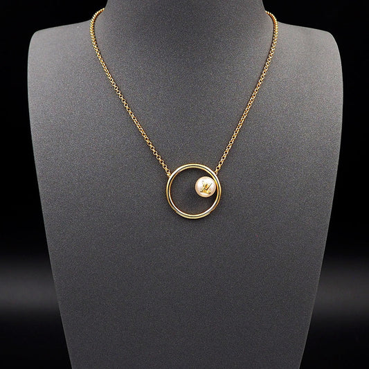 18K Louis Vuitton Eclipse Pearls Necklace