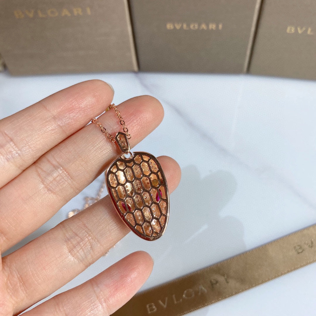 18K BVLGARI Serpenti Necklace