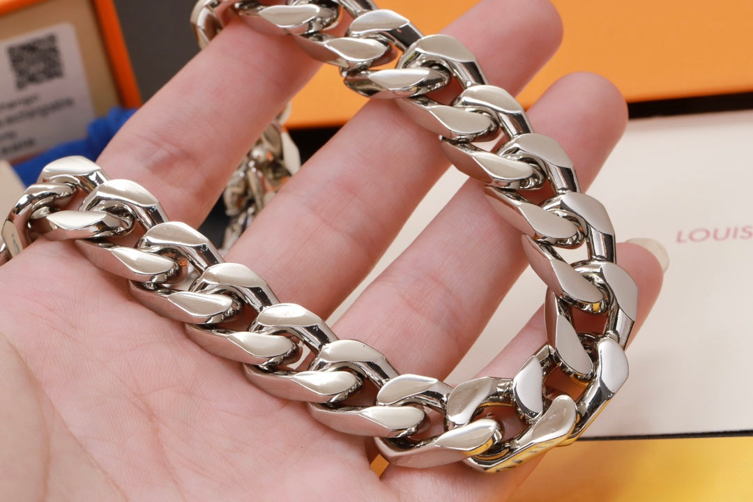 18K Louis Vuitton Blue Chain Necklace