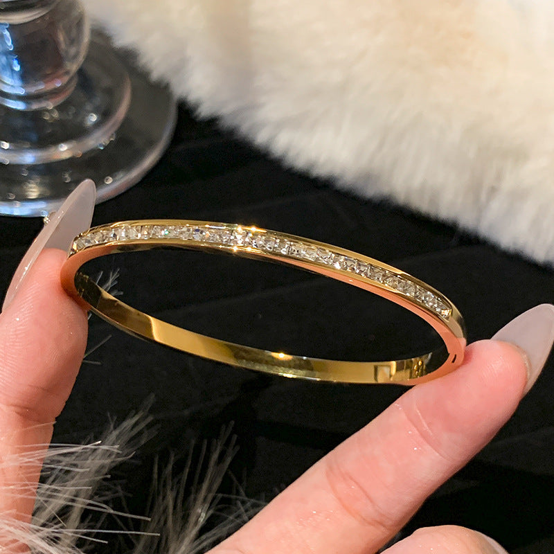 Waterproof & Tarnish-Free 5-Piece Stackable Bangle Set